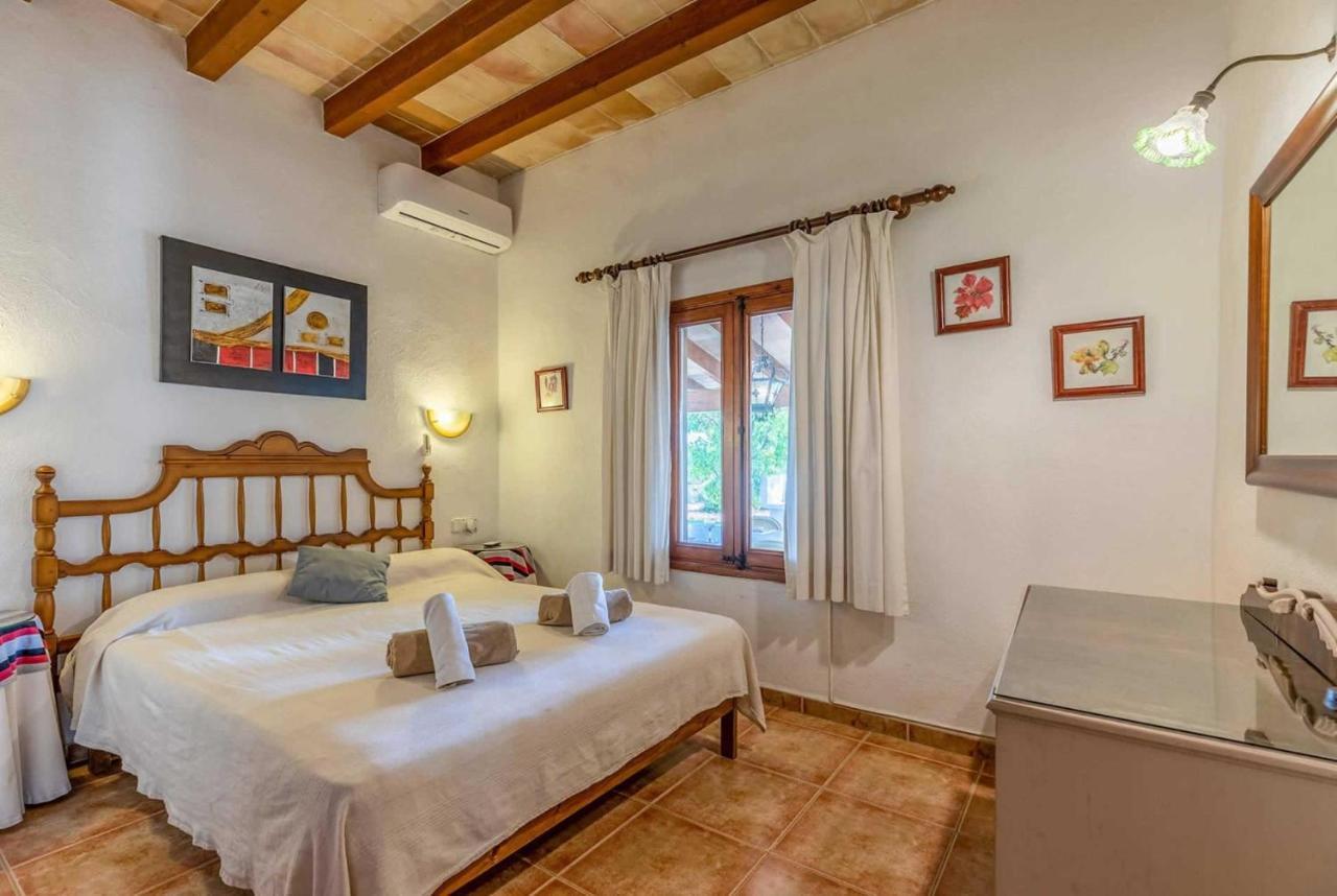 Isabel Mallorca Villa