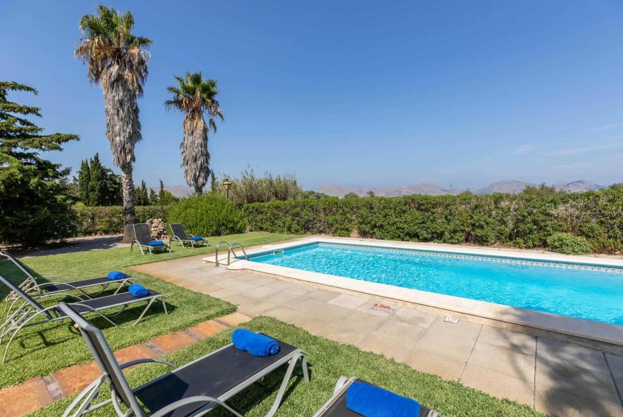 Isabel Mallorca Villa Pollensa