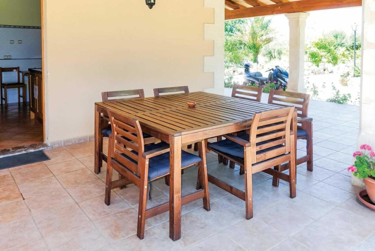 Ca'n Vobis Villa *
