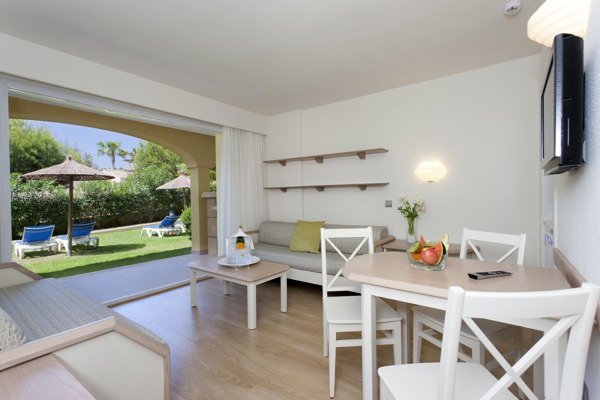 Insotel Cala Mandia Hotel 4*