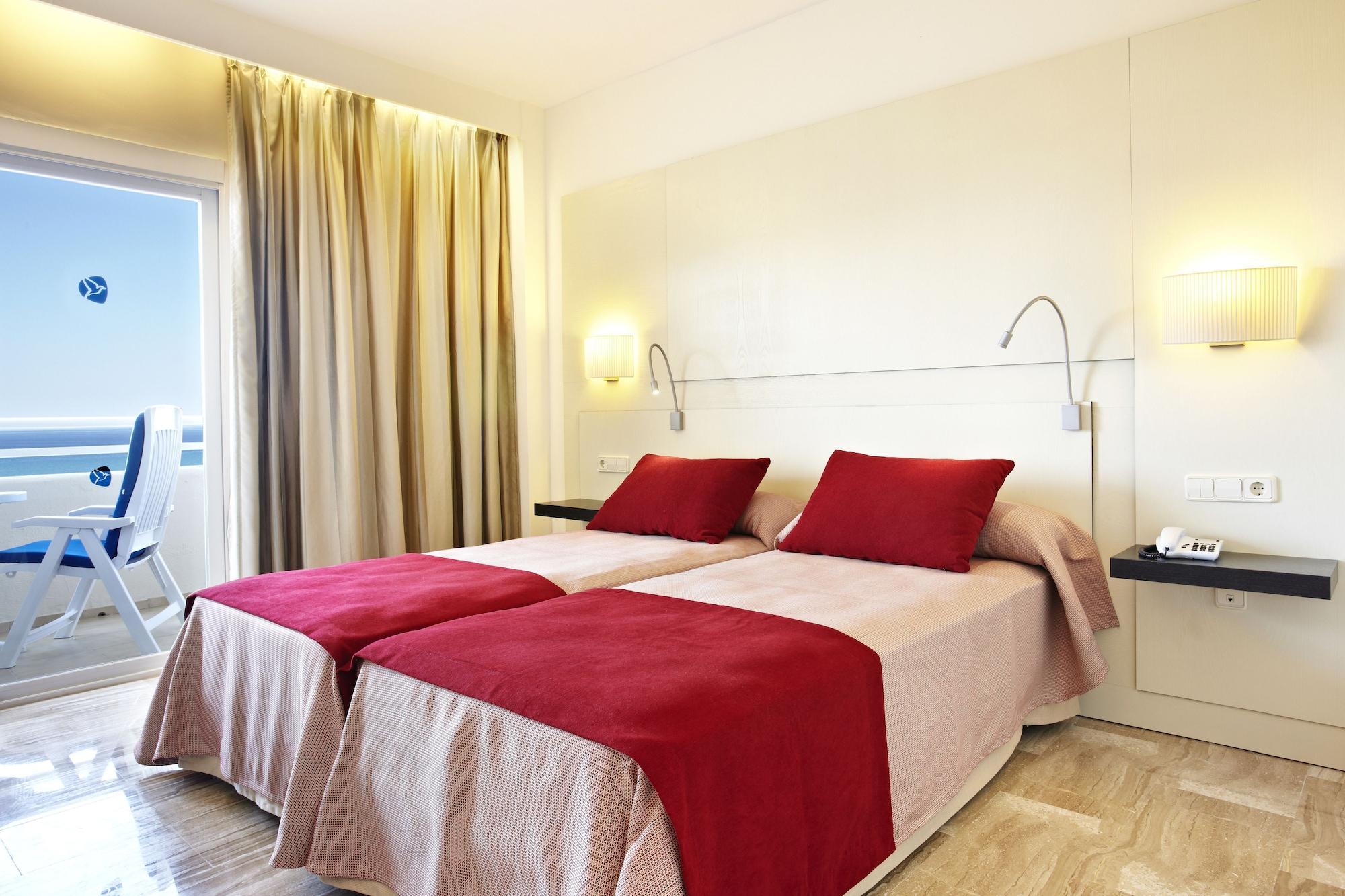 Grupotel Taurus Park Hotel 4*
