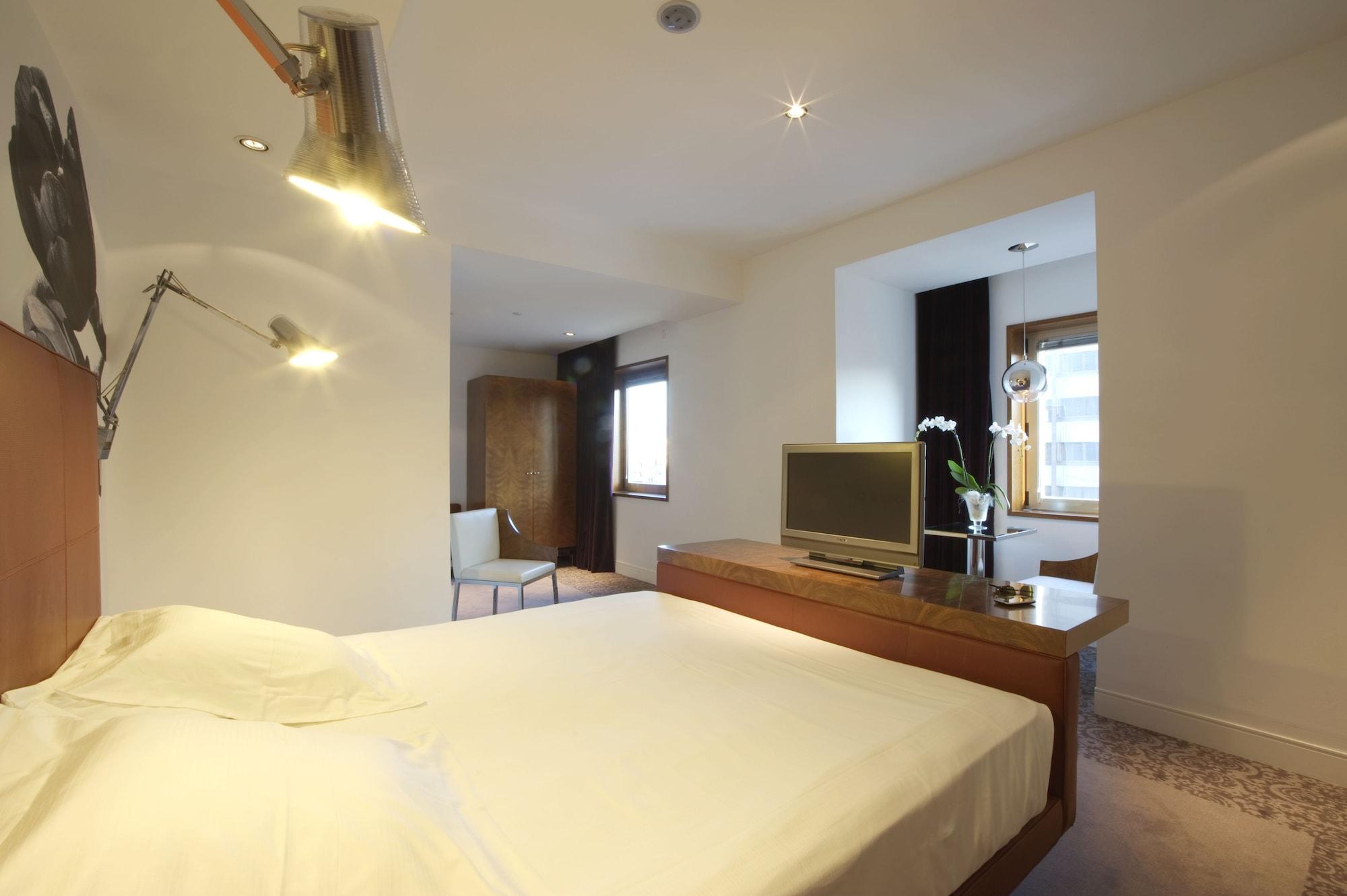 Hotel Ur Palacio Avenida 4*