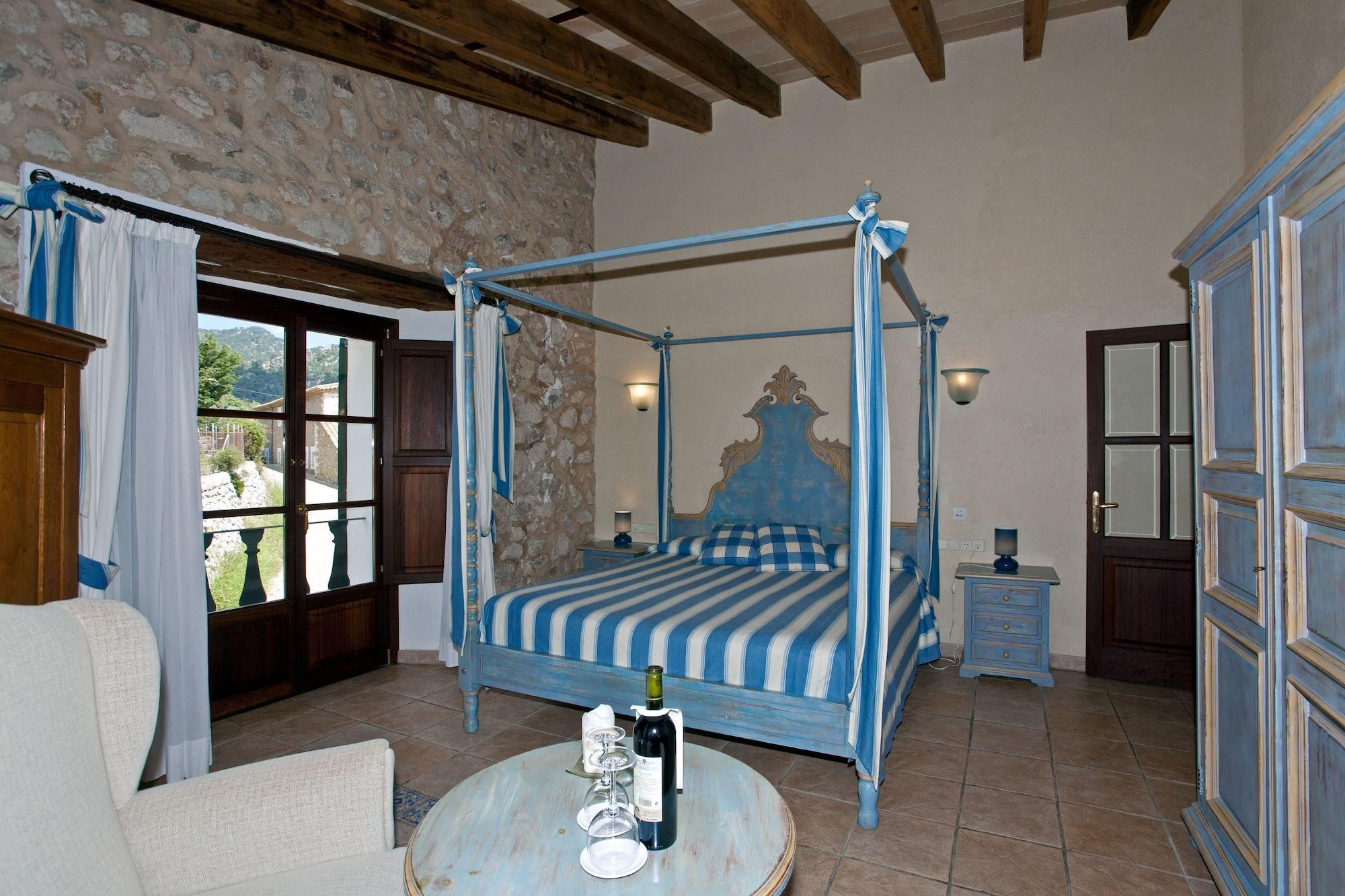 Parc Natural Hotel Binibona
