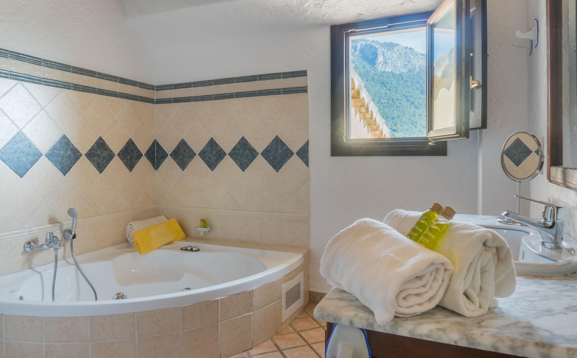 Parc Natural Hotel Binibona