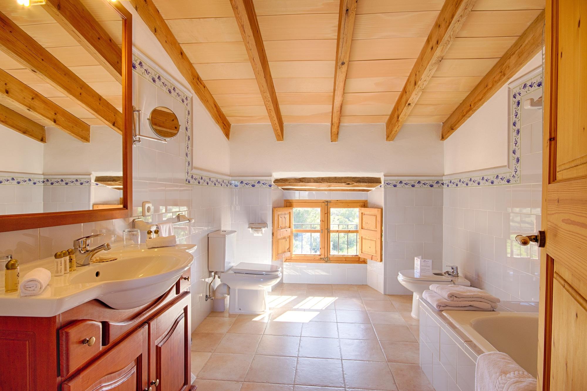Finca Can Estades Hotel