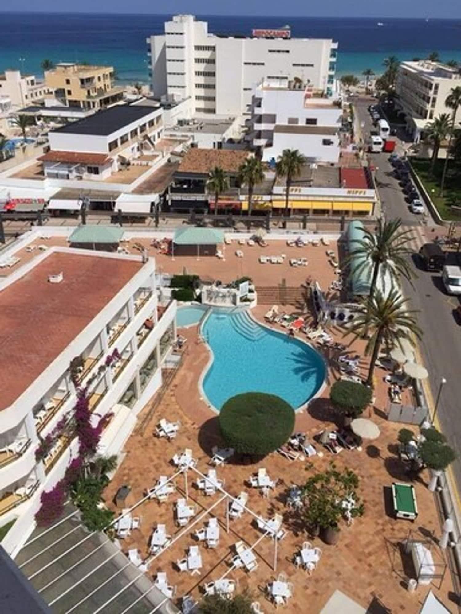 Y Morito Hotel 3*