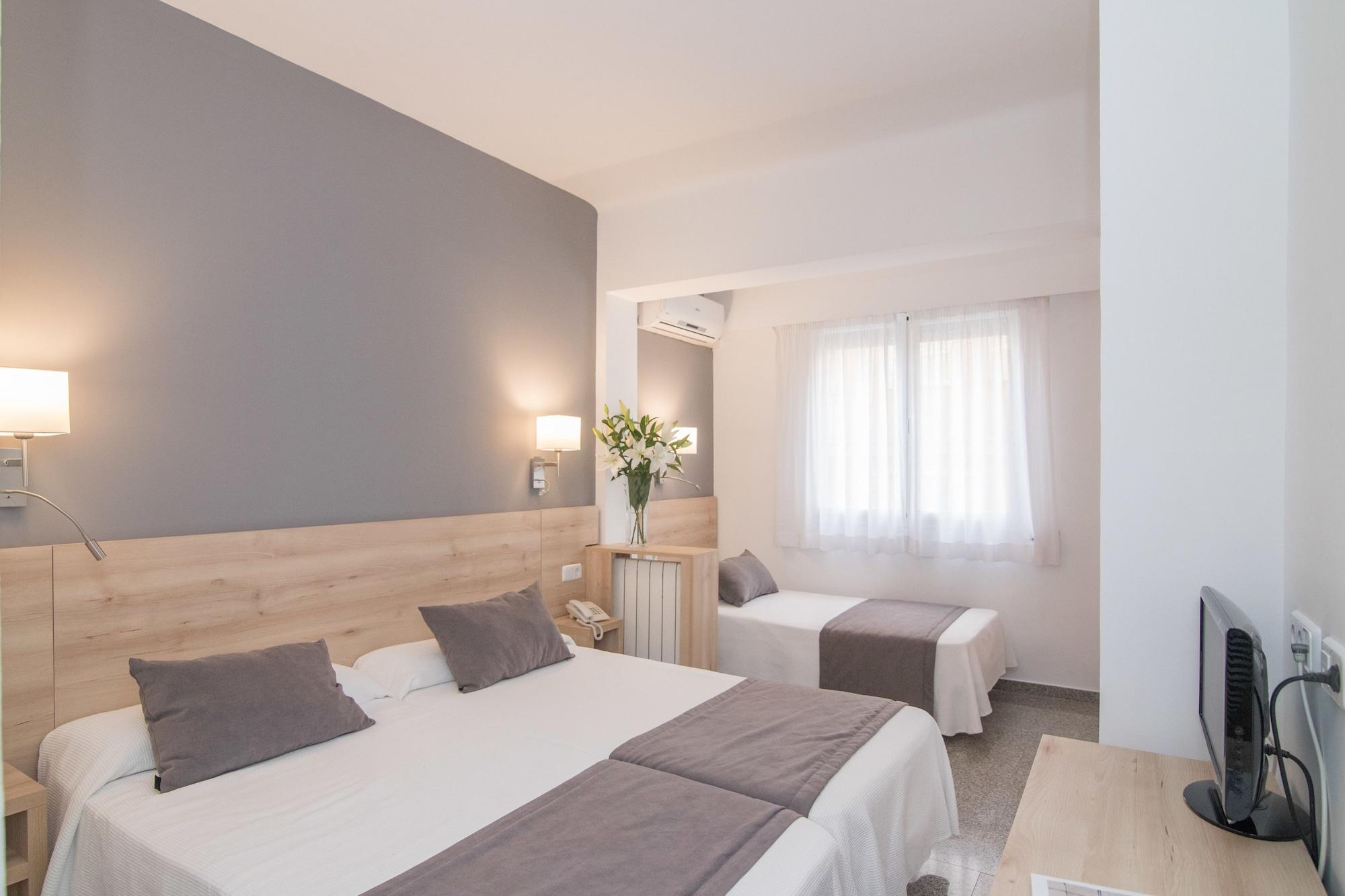Abelay Hotel 2*