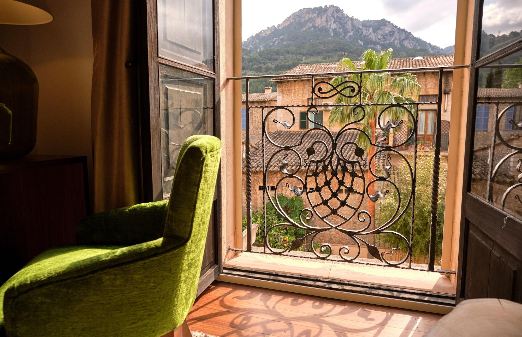 L'avenida Hotel 4*