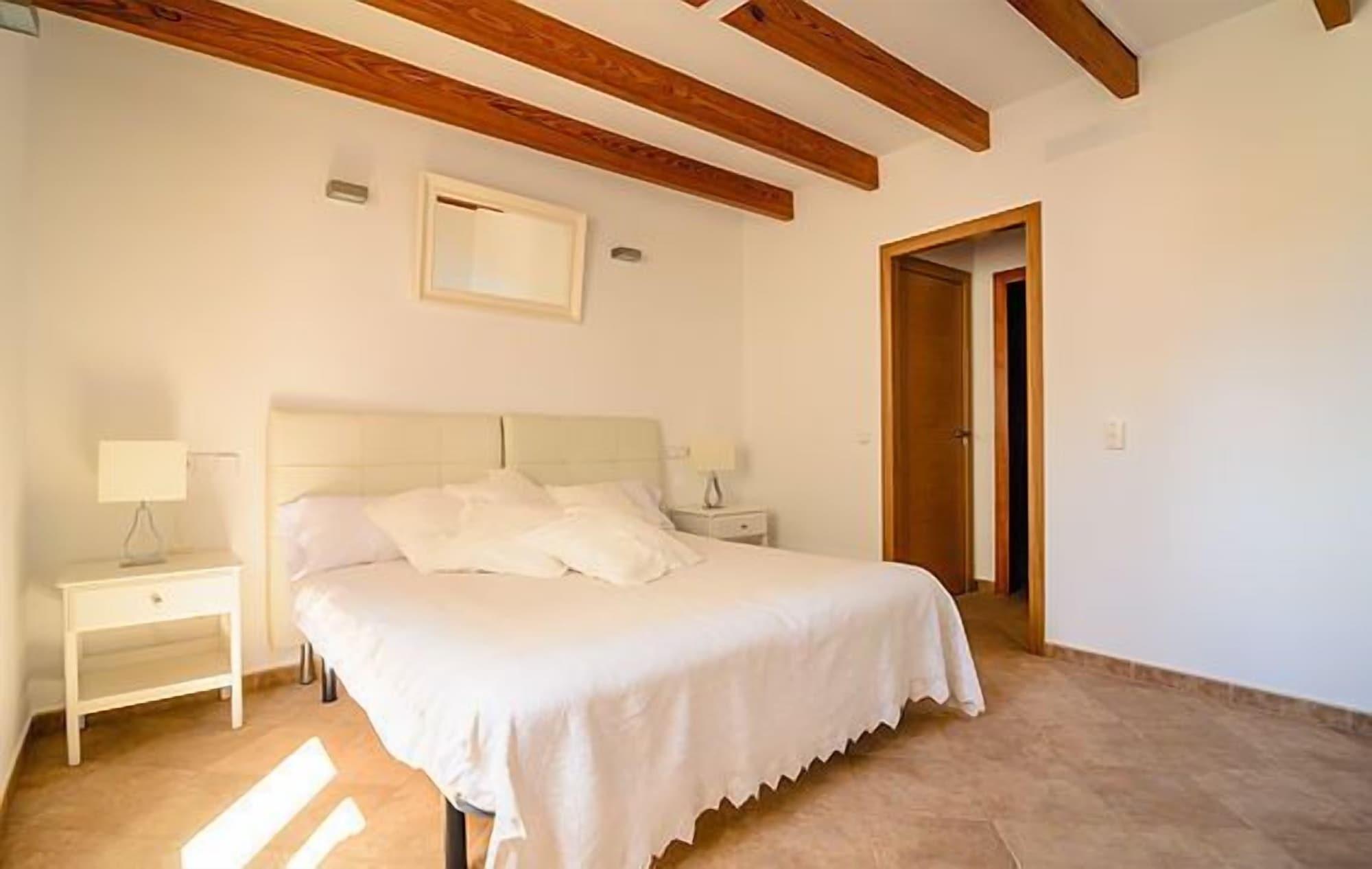 Hostal Embat -