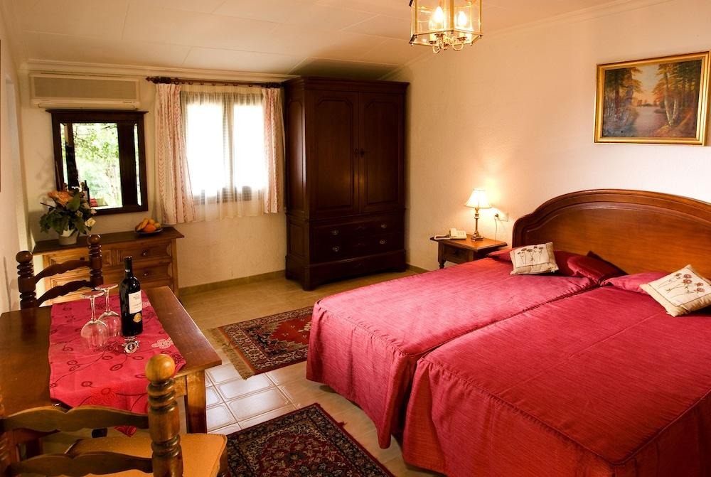 Rural Predio Son Serra Hotel 4*