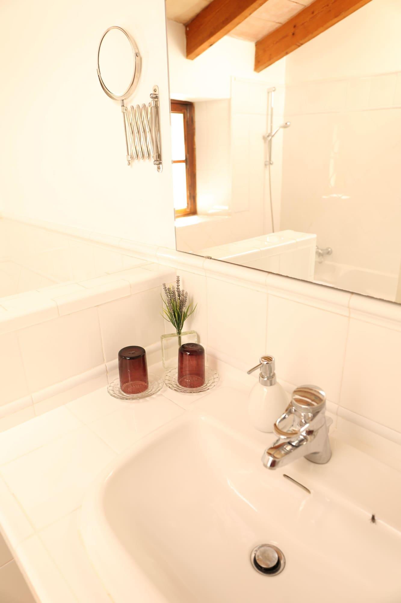 Possessio Binicomprat Hotel
