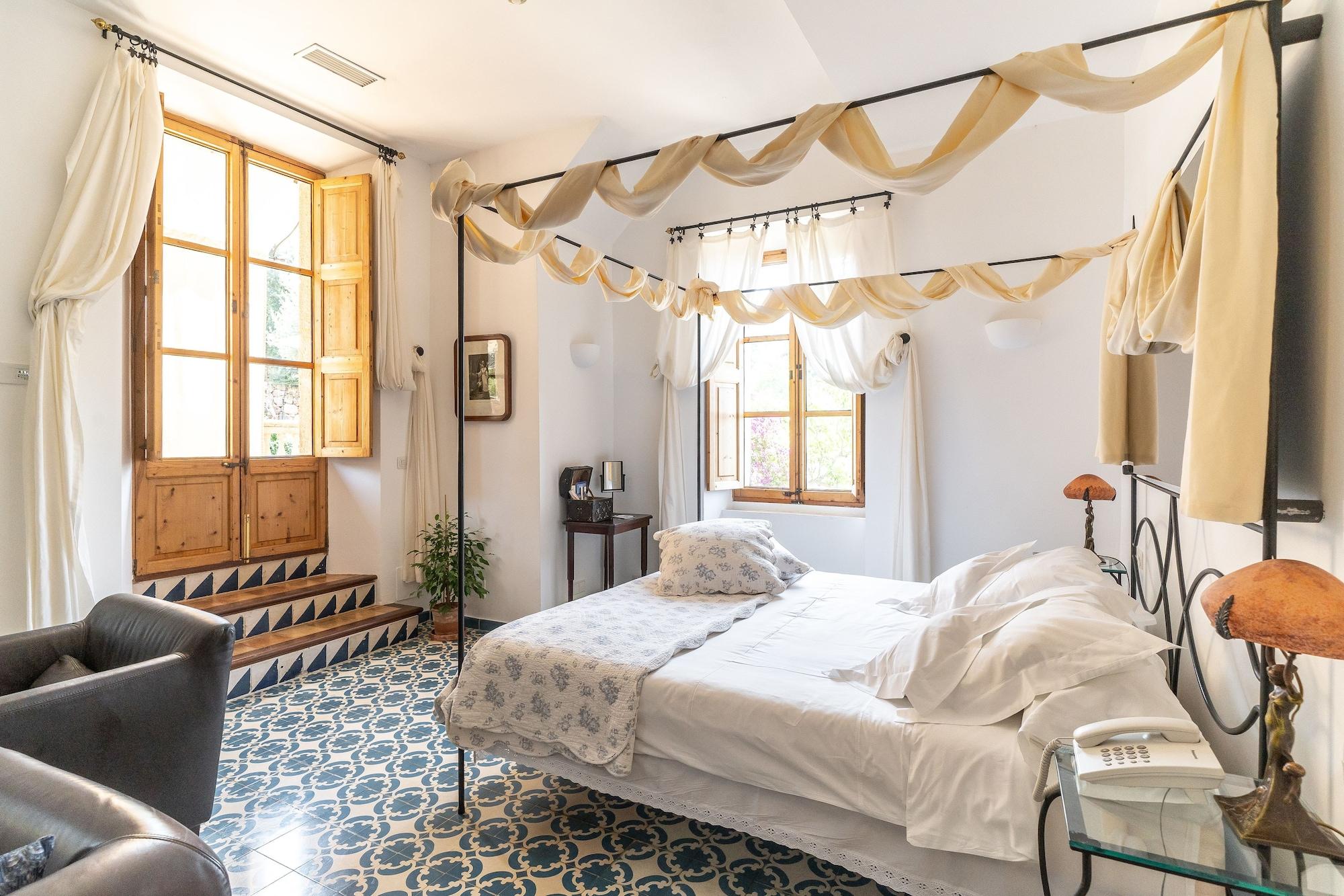 Cas Xorc Boutique And Restaurant Hotel