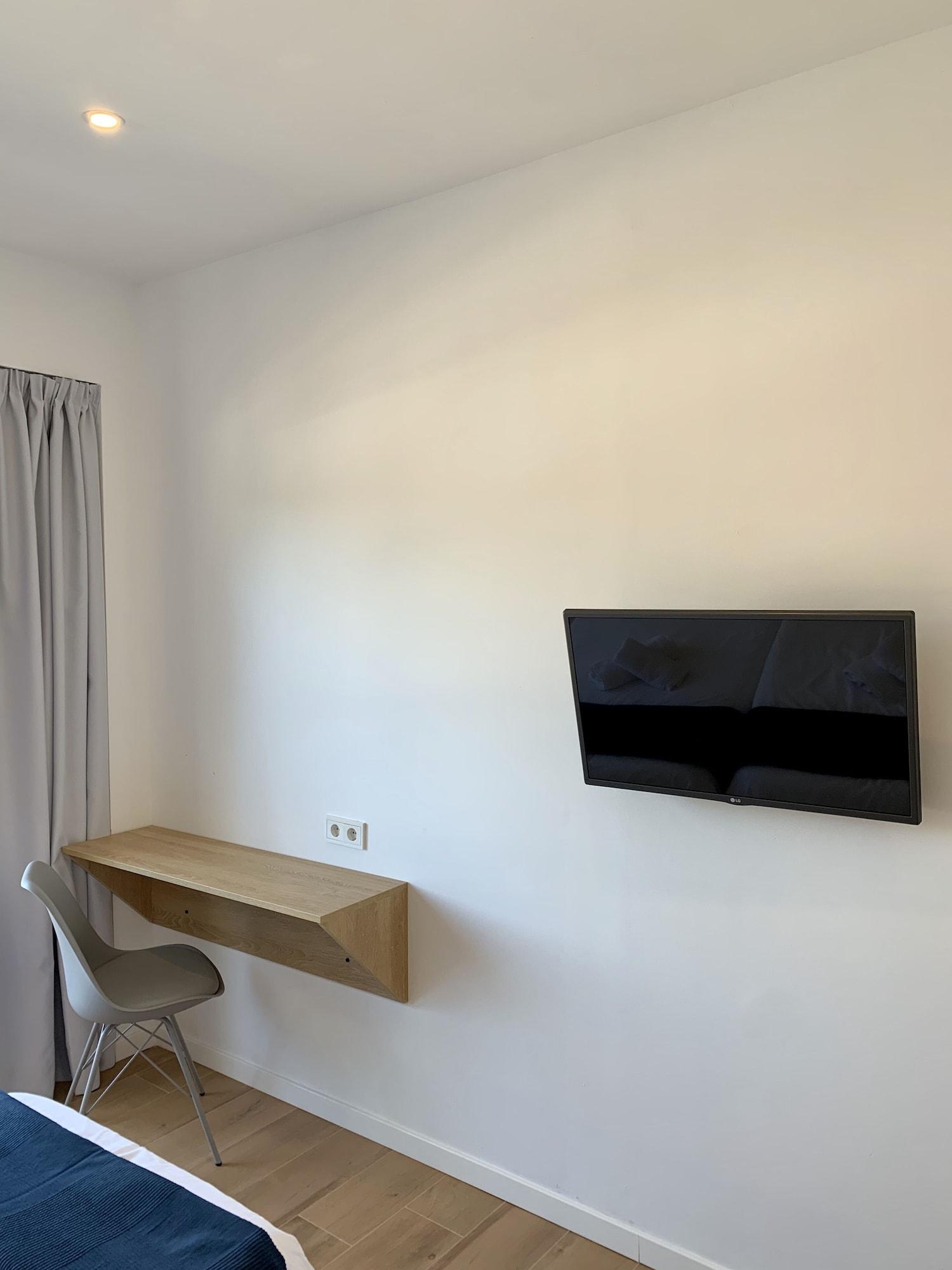 Alcina Hotel *