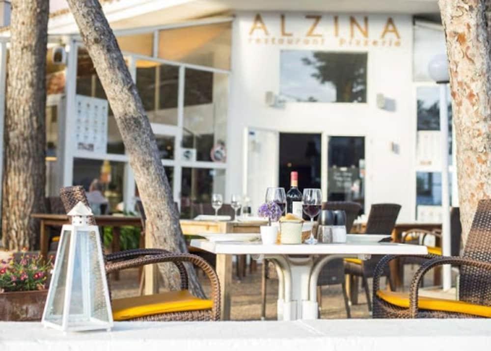 Alcina Hotel *