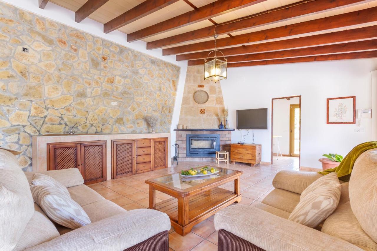 Villa Marilen - Finca With Large Garden & Pool *
