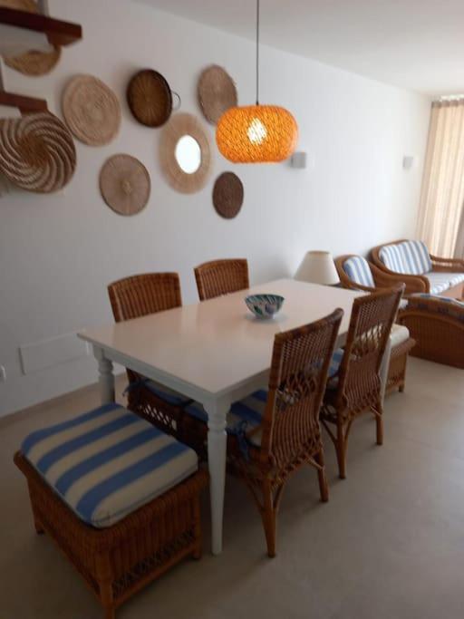 Waterfront 'maria'. Pool. Wifi Apartamento