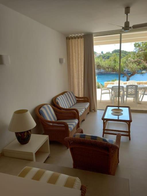 Waterfront 'maria'. Pool. Wifi Apartamento *