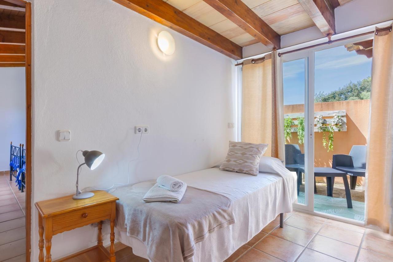 Marilen - Finca With Large Garden & Pool
