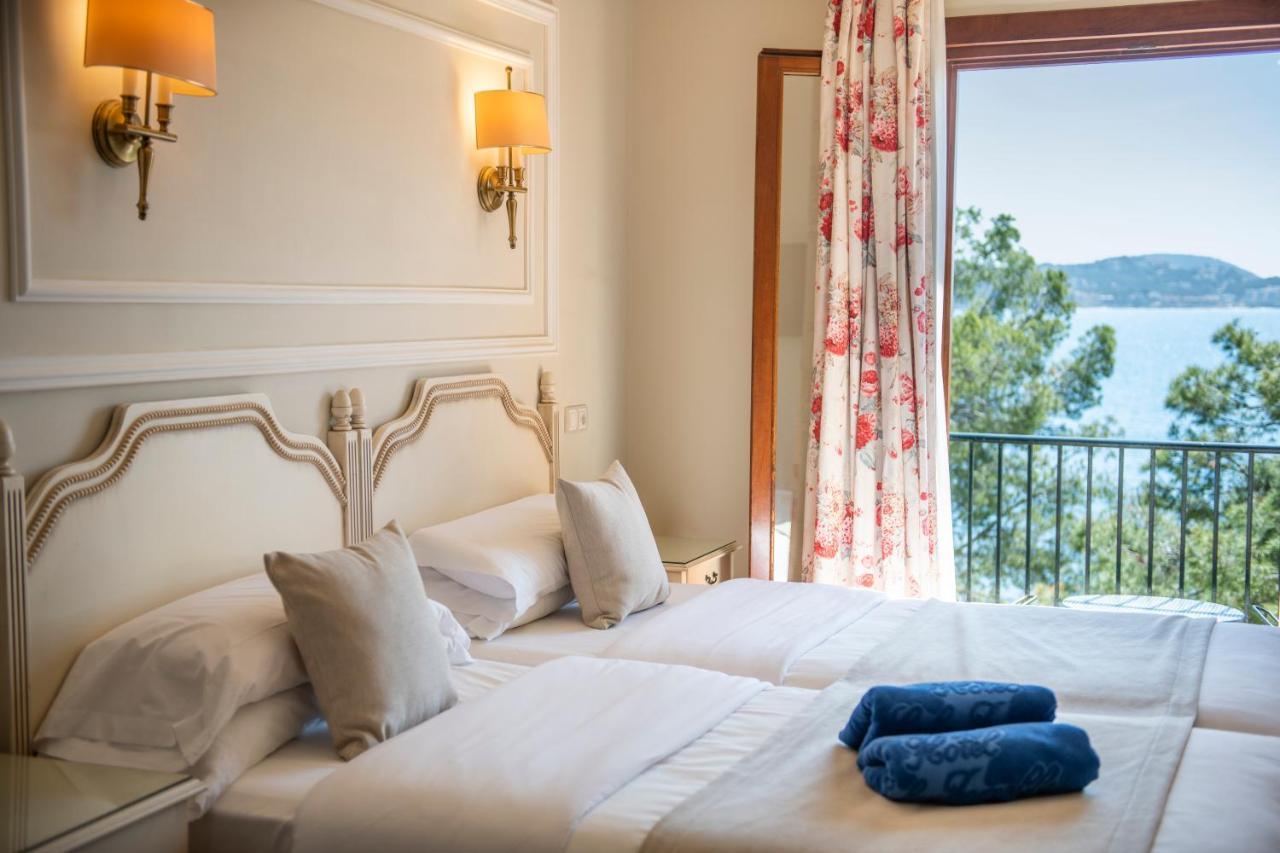 Hotel Cala Fornells 4*