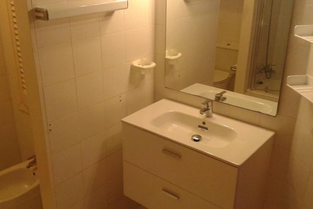 Waterfront 'maria'. Pool. Wifi Apartamento