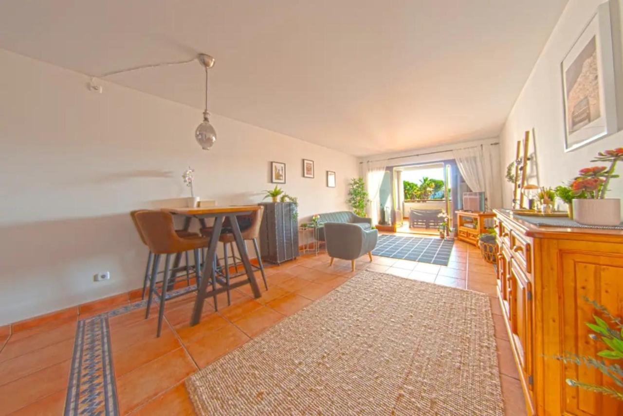 Apartamento En Complejo Con Piscina Portopetro