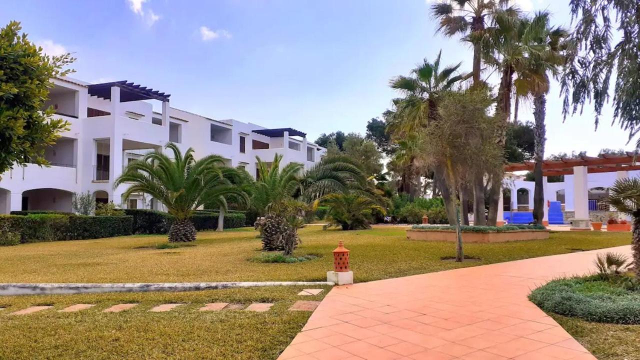 Apartment En Complejo Con Piscina