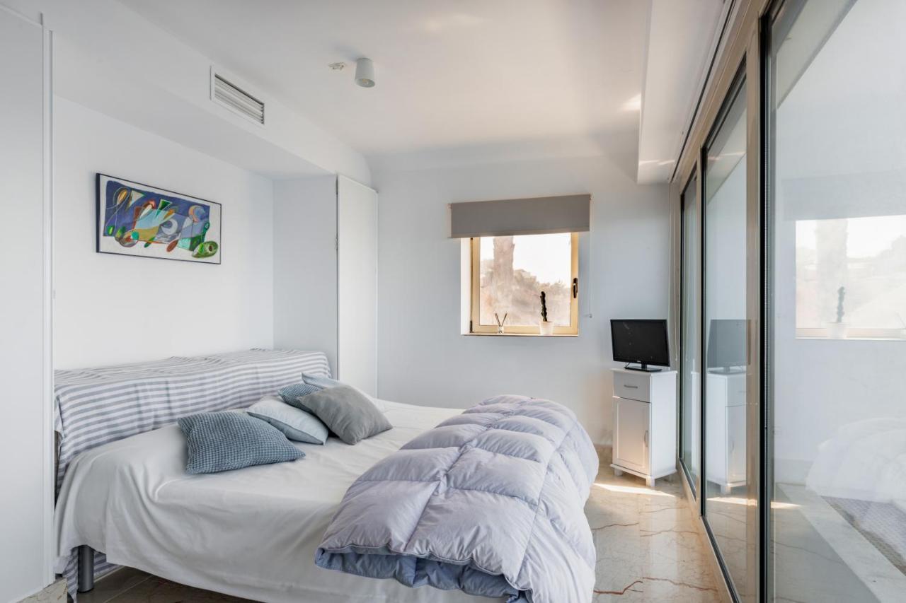 Exclusive Seafront Villa,Private Pool,Gym,Bbq *