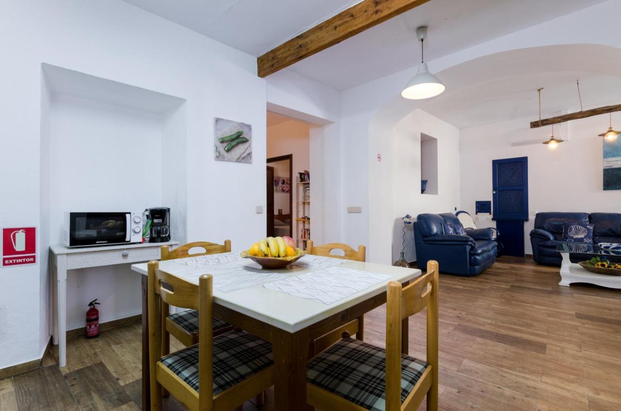 Yourhouse Es Comellar