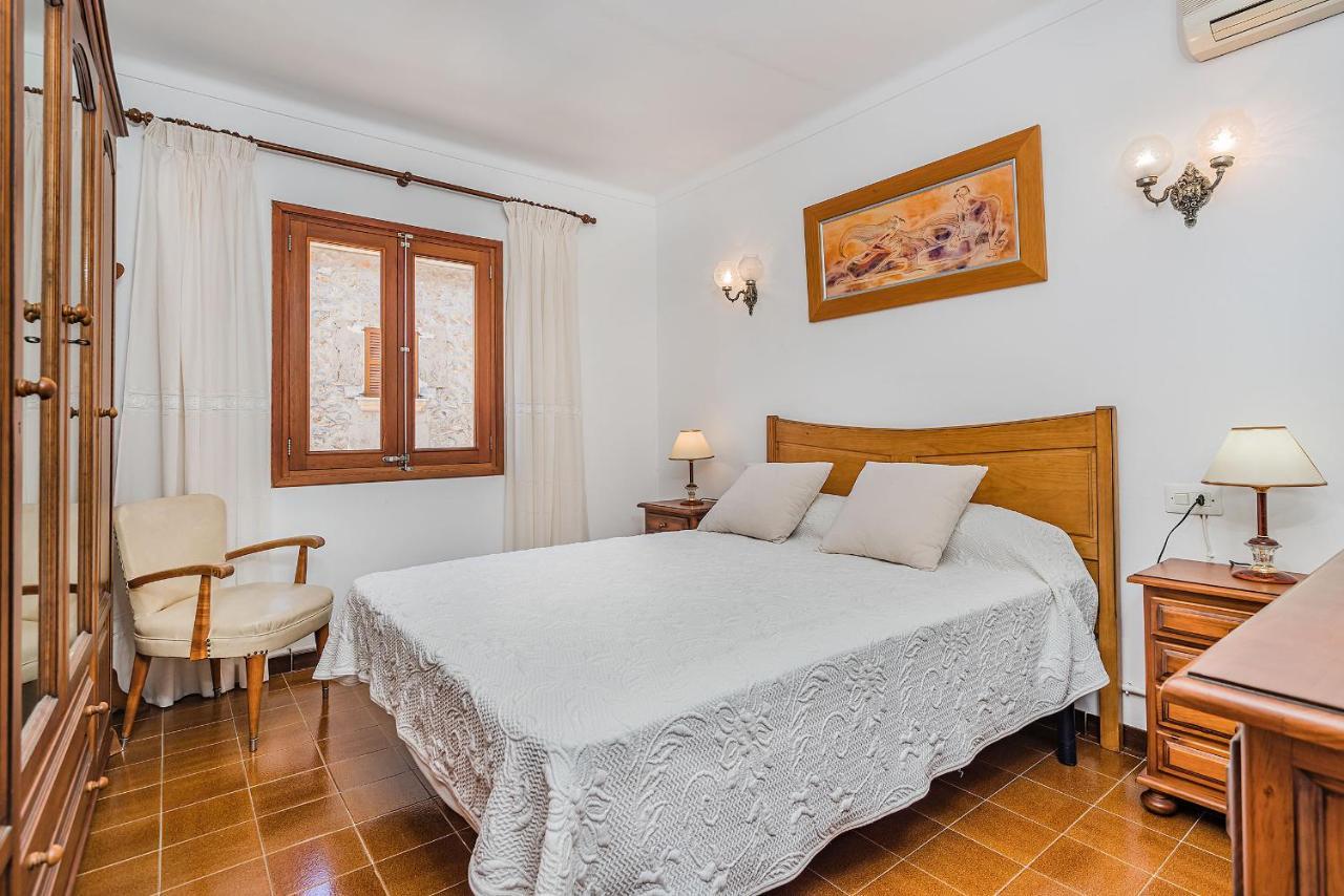 Holiday home Casa Llobera