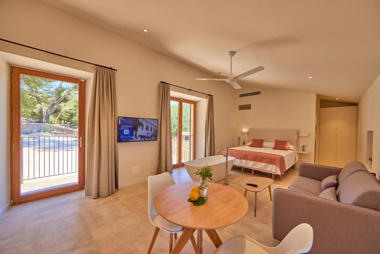 Son Cladera Farm stay *