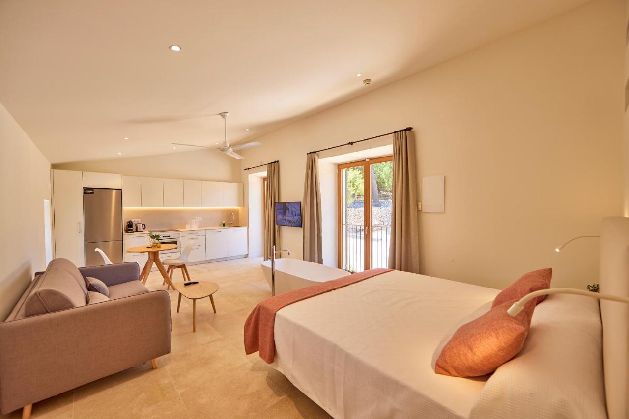 Farm stay Son Cladera