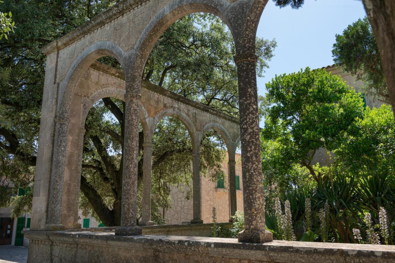Santuari De Cura 3*