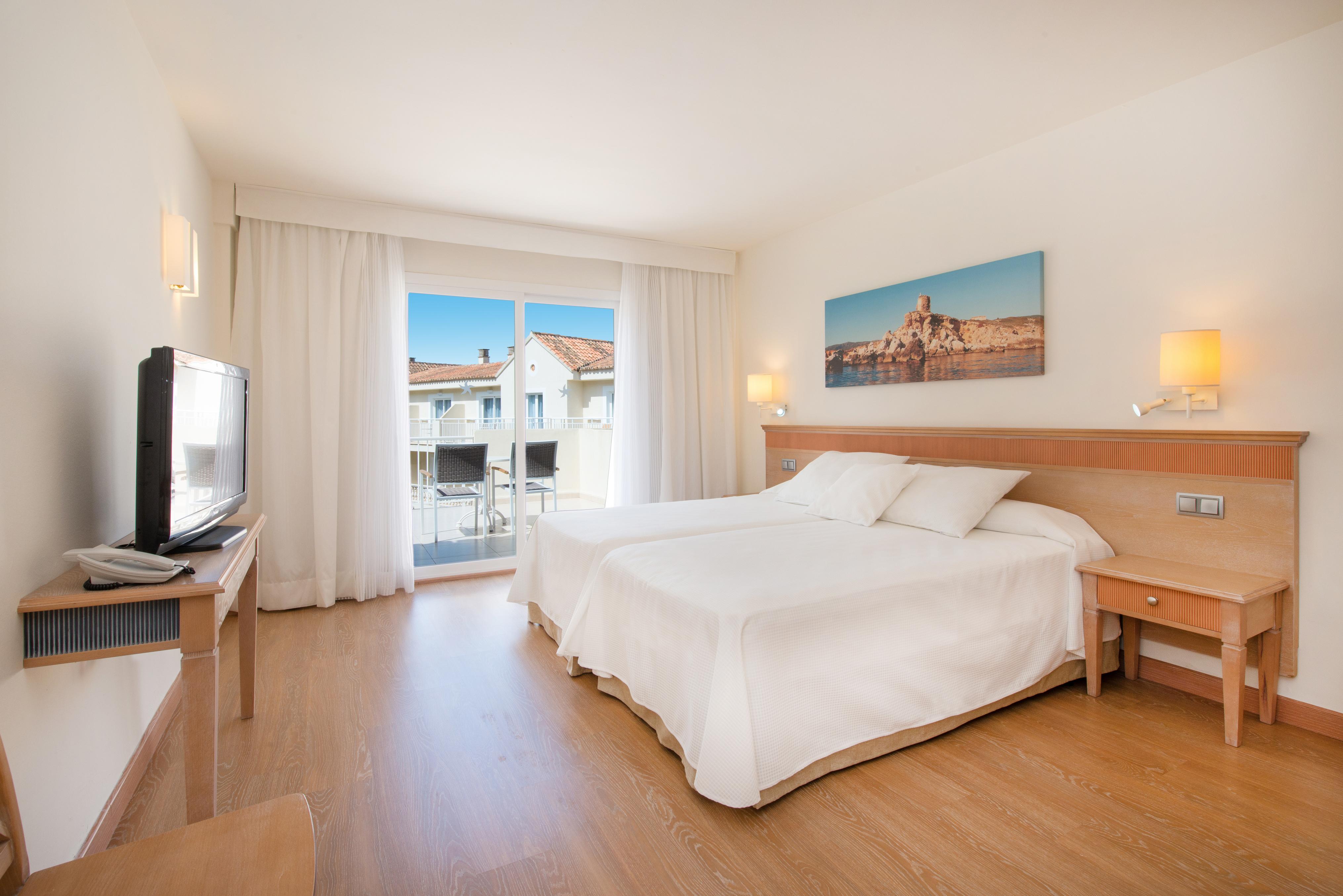 Iberostar Club Cala Barca - 4* Portopetro