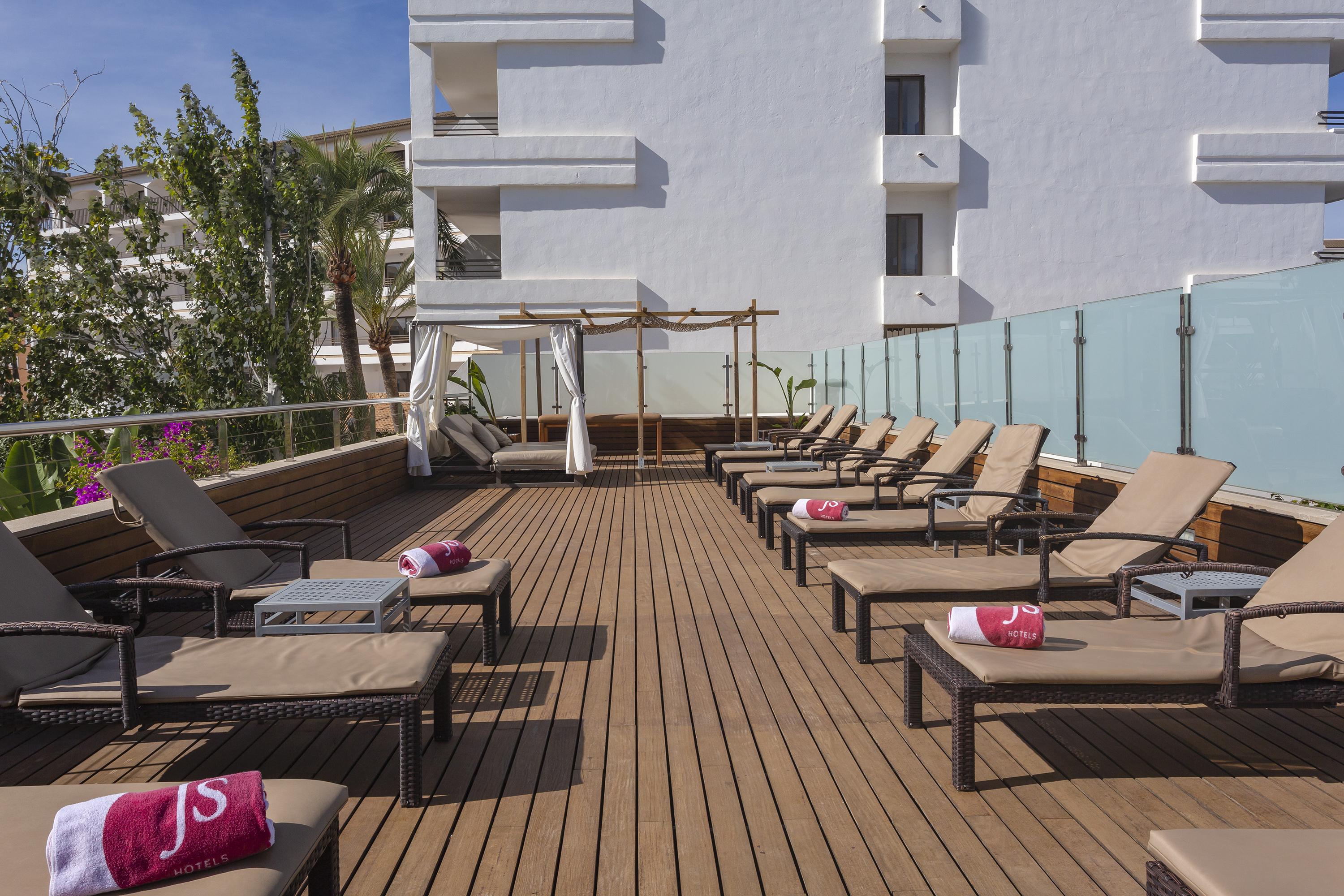 Hotel Js Sol De Alcudia 4*