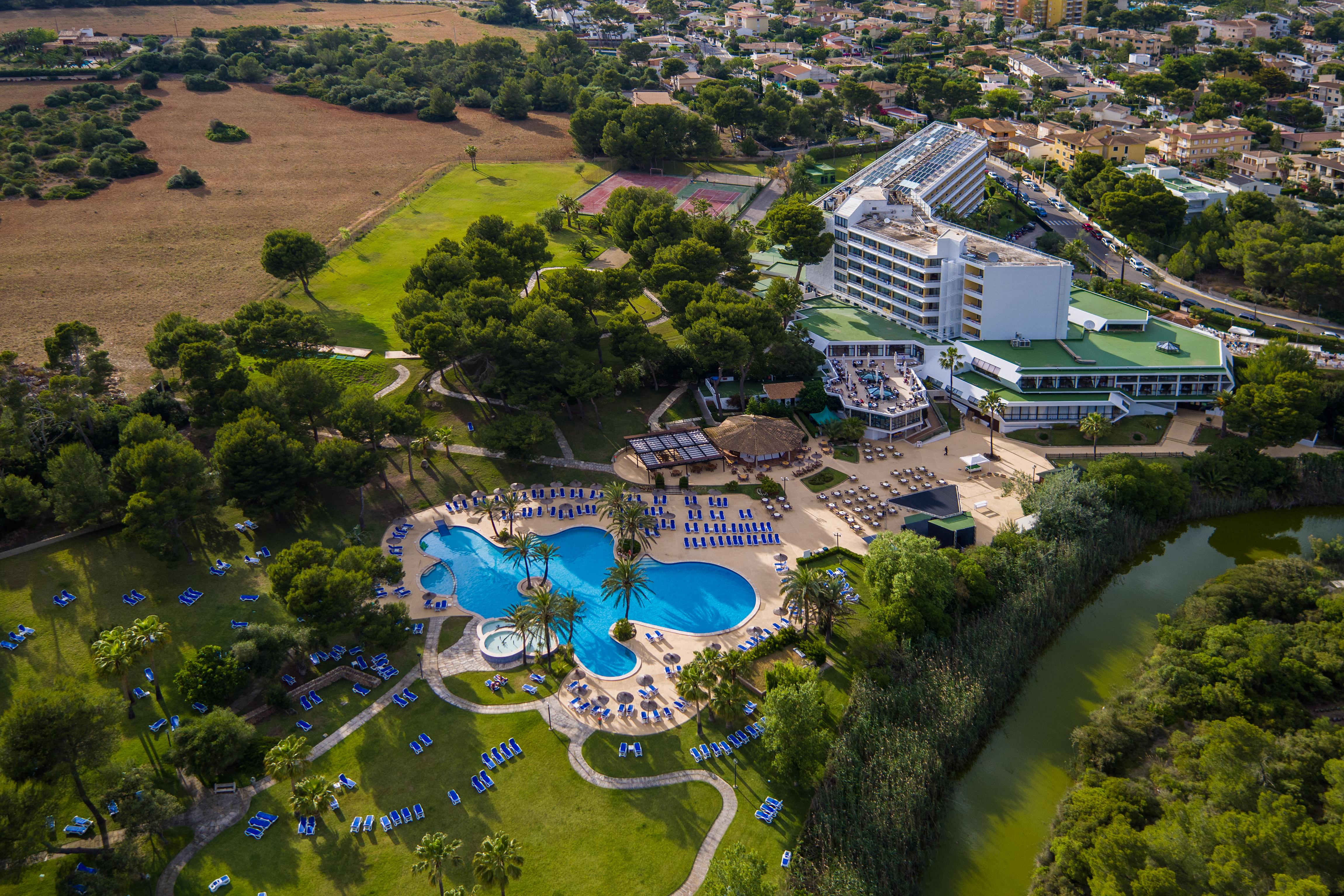 Hotel Exagon Park 4*