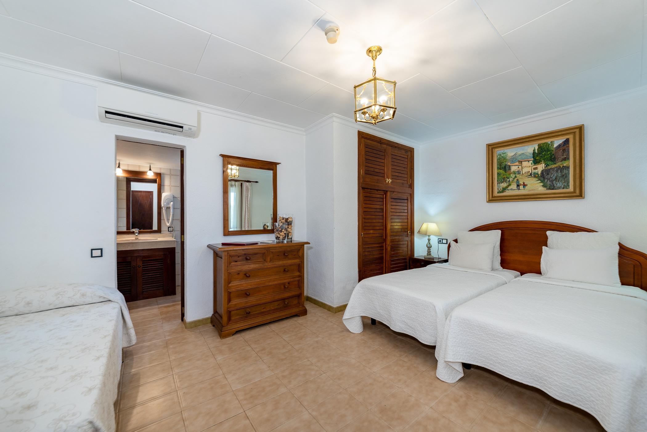 Hotel Rural Predio Son Serra Muro