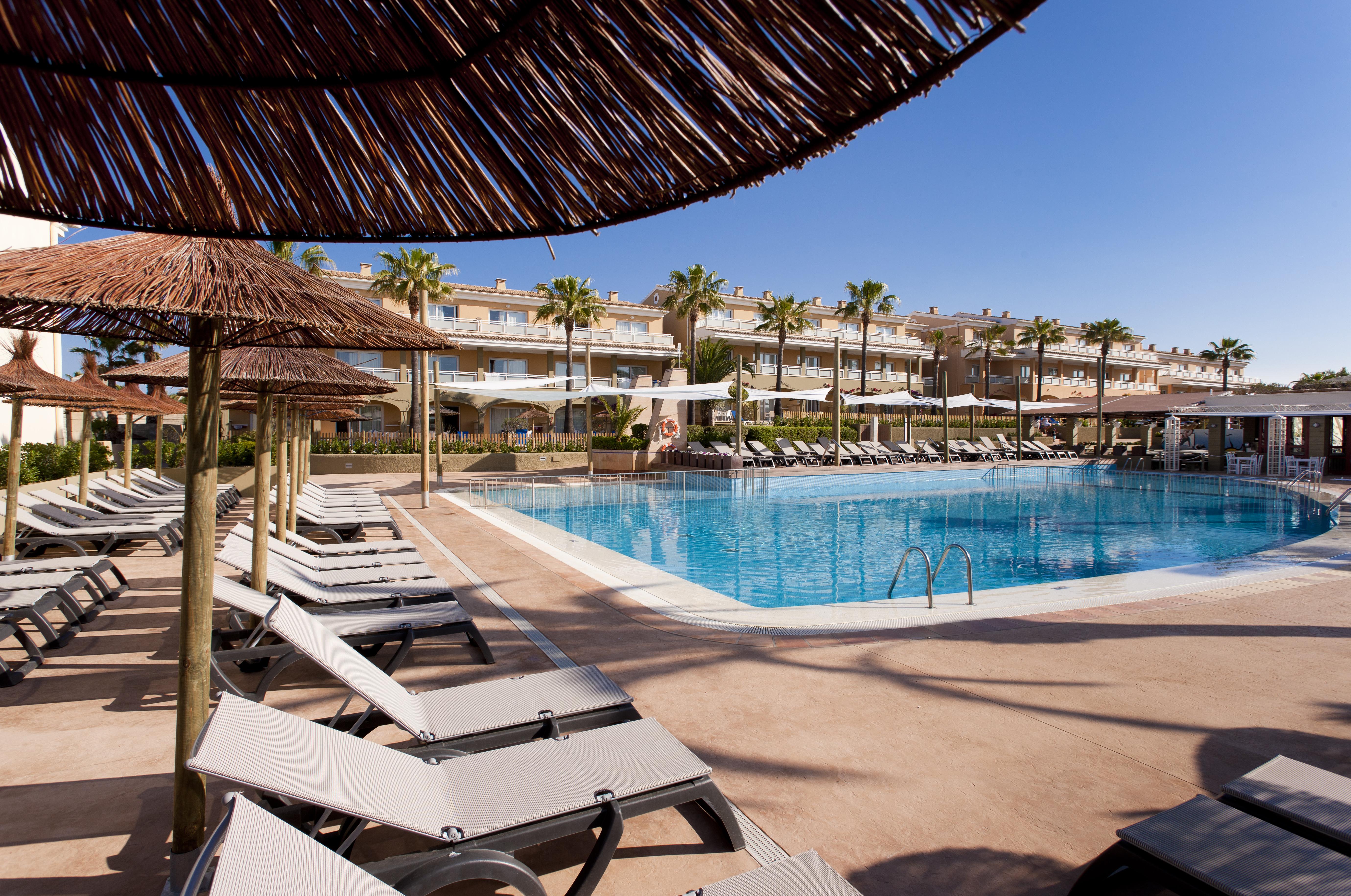 Insotel Cala Mandia Hotel
