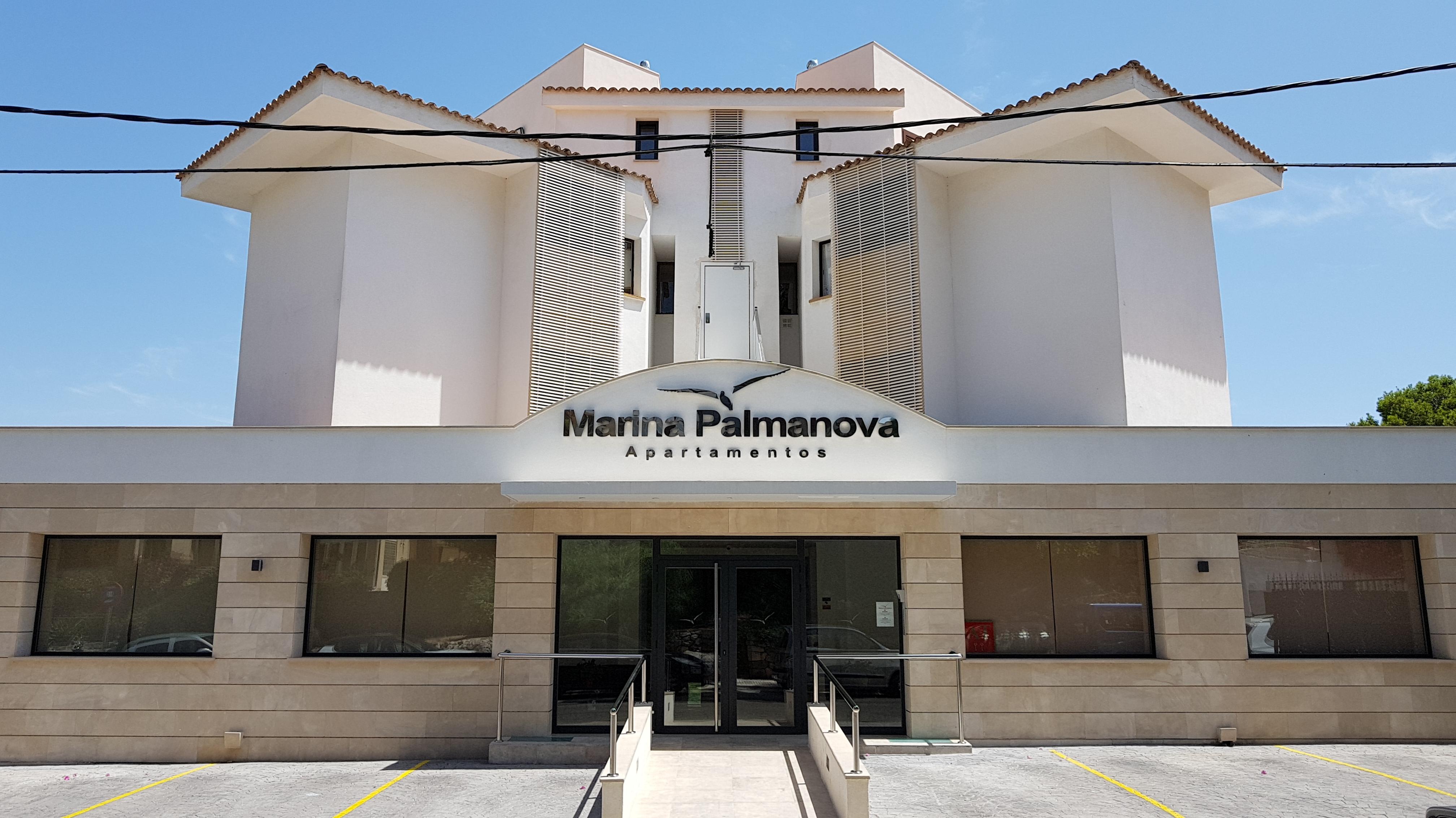 Marina *
