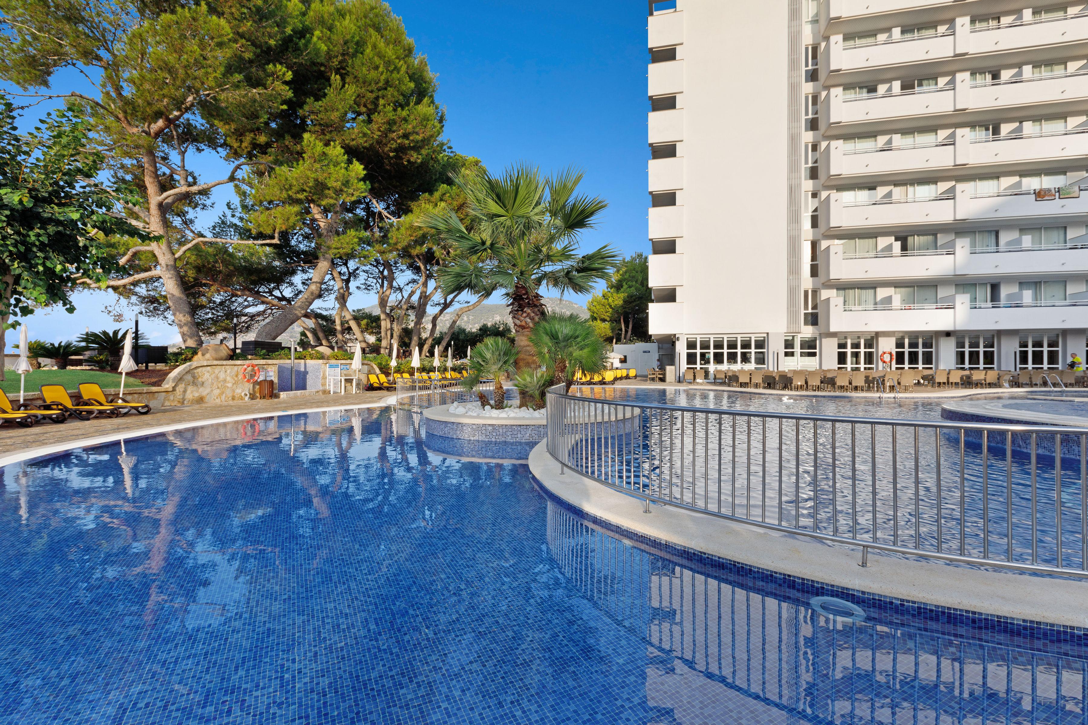 Alua Gran Hotel 4*