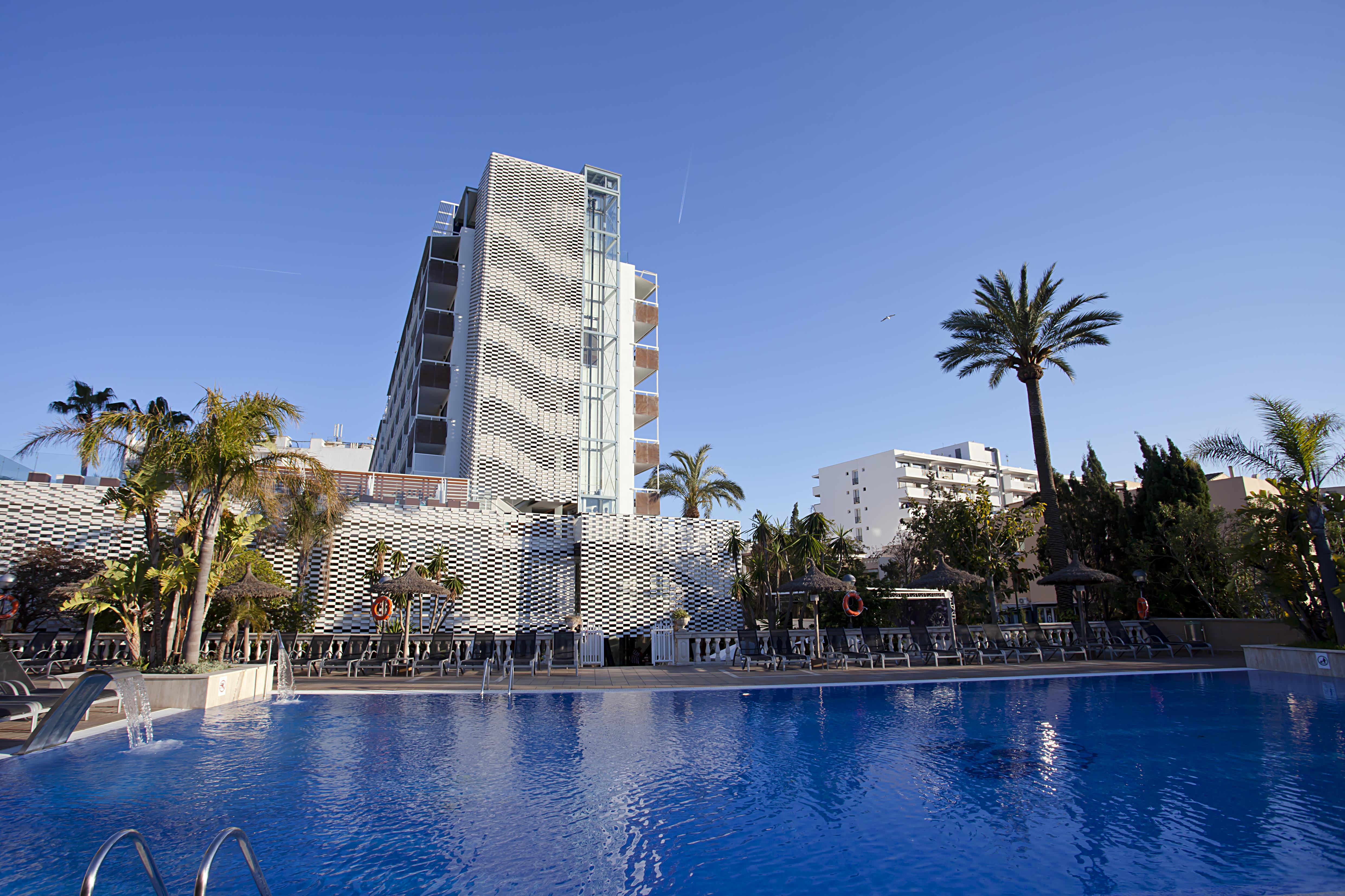 Bahia De Alcudia & Hotel
