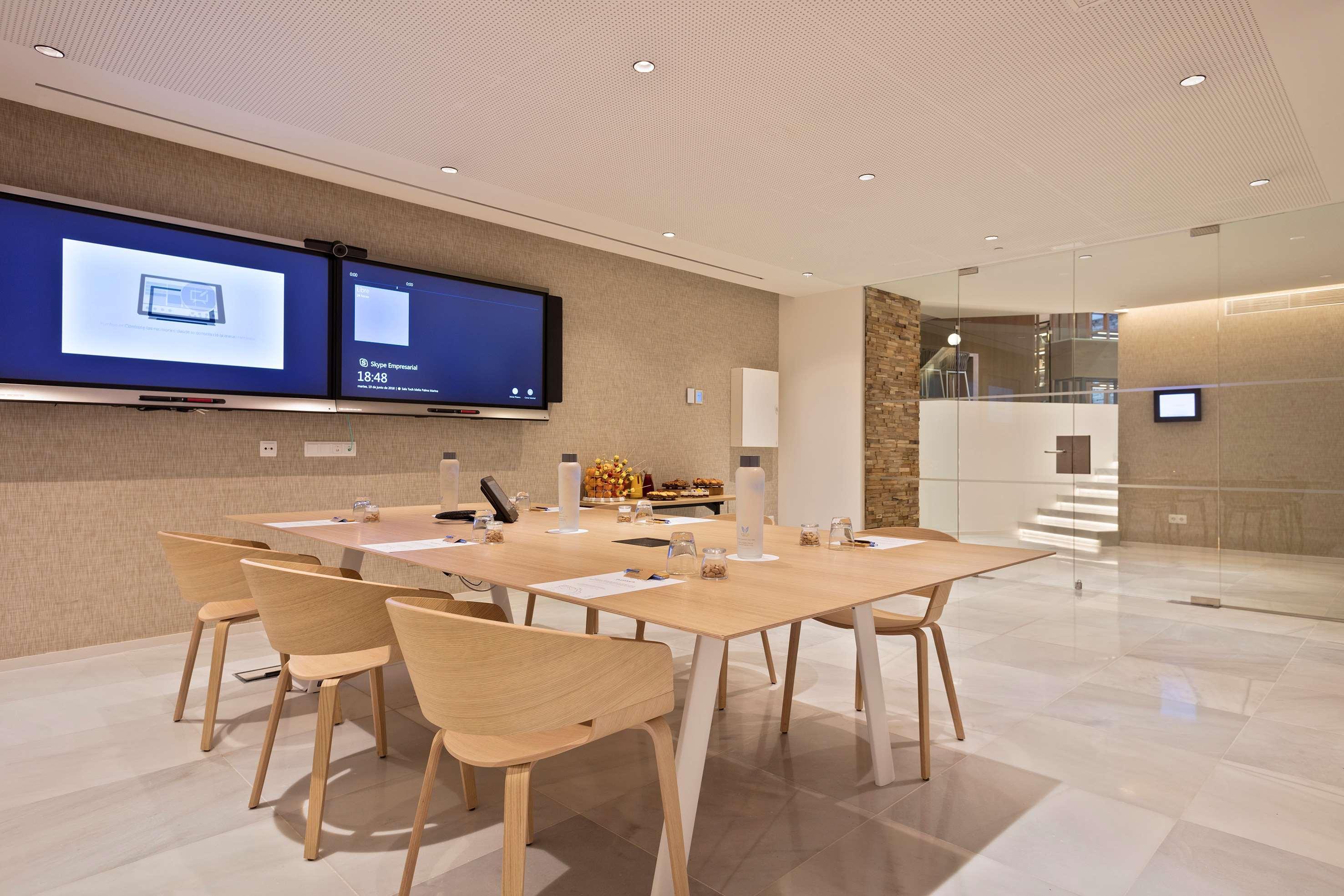Hotel Meliá Marina 4*