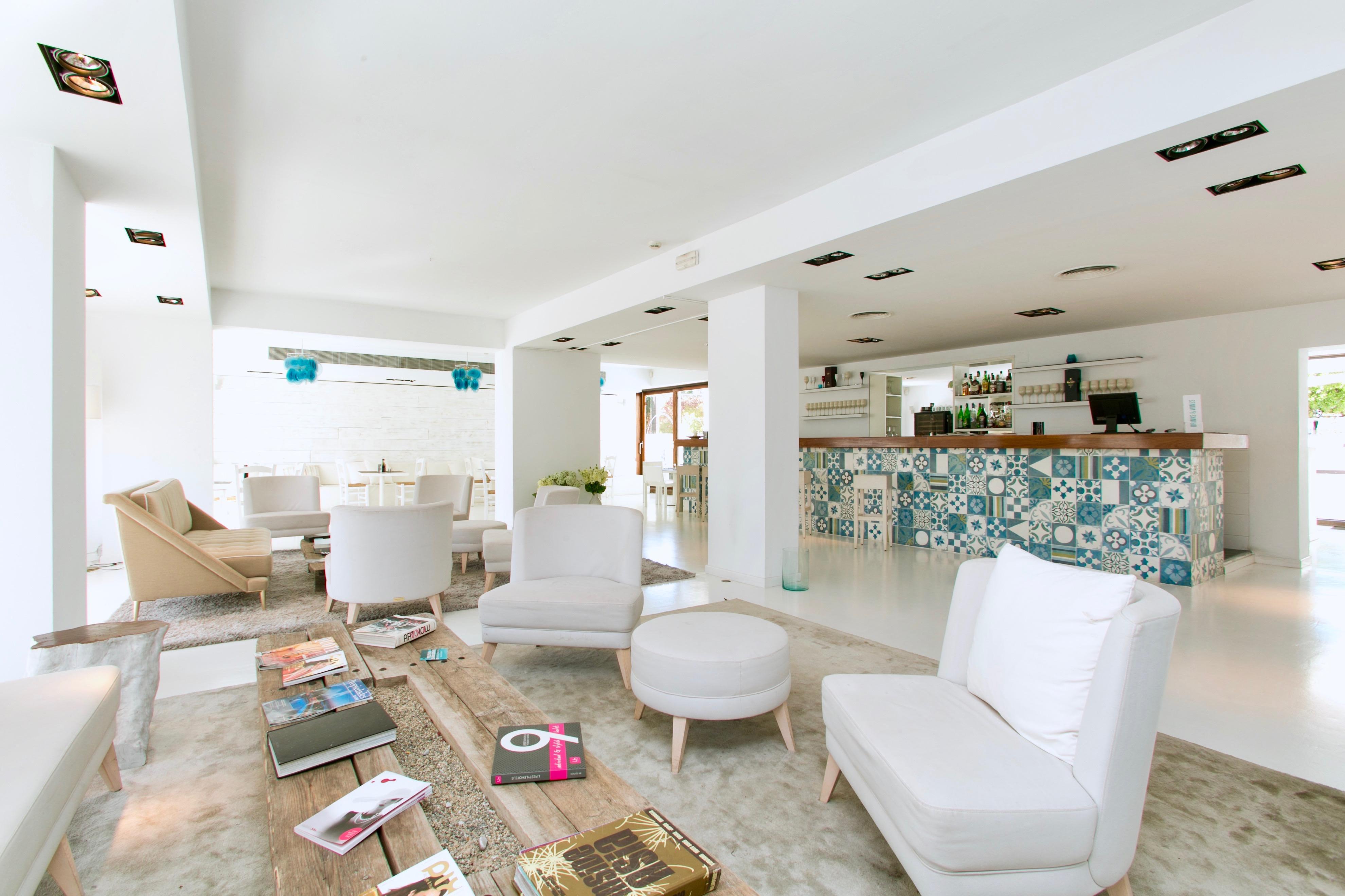 Zhero Hotel