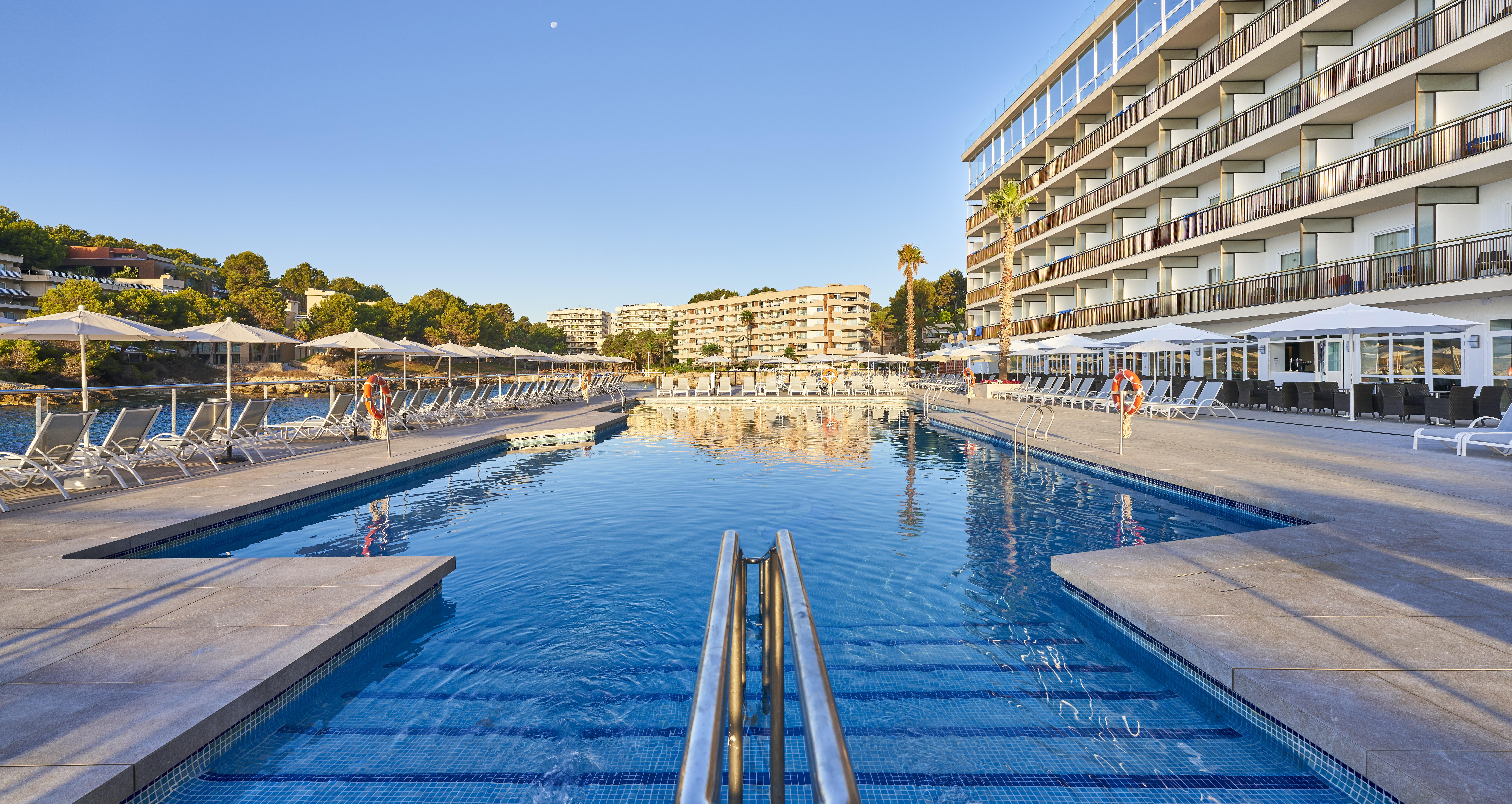 Globales Cala Viñas Adults Only 16+ Resort 4*