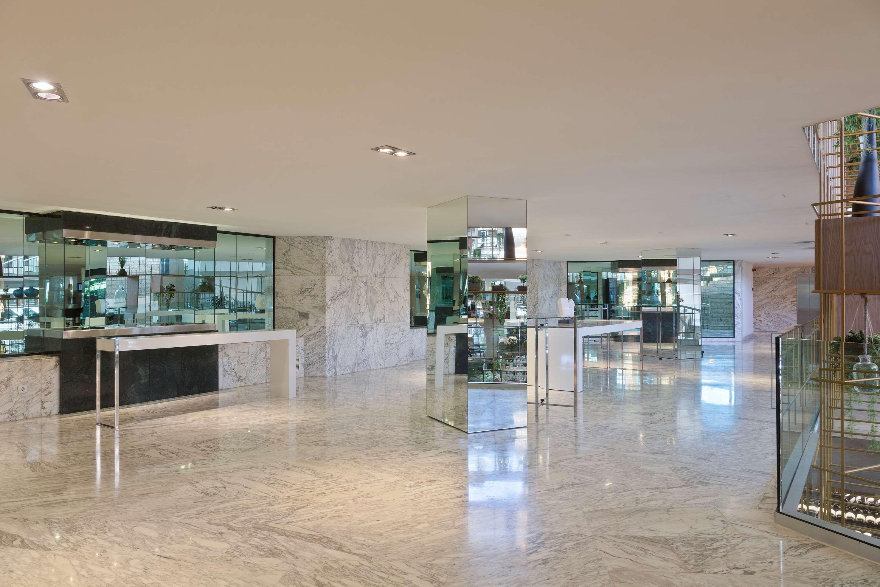 Hotel Meliá Marina 4*