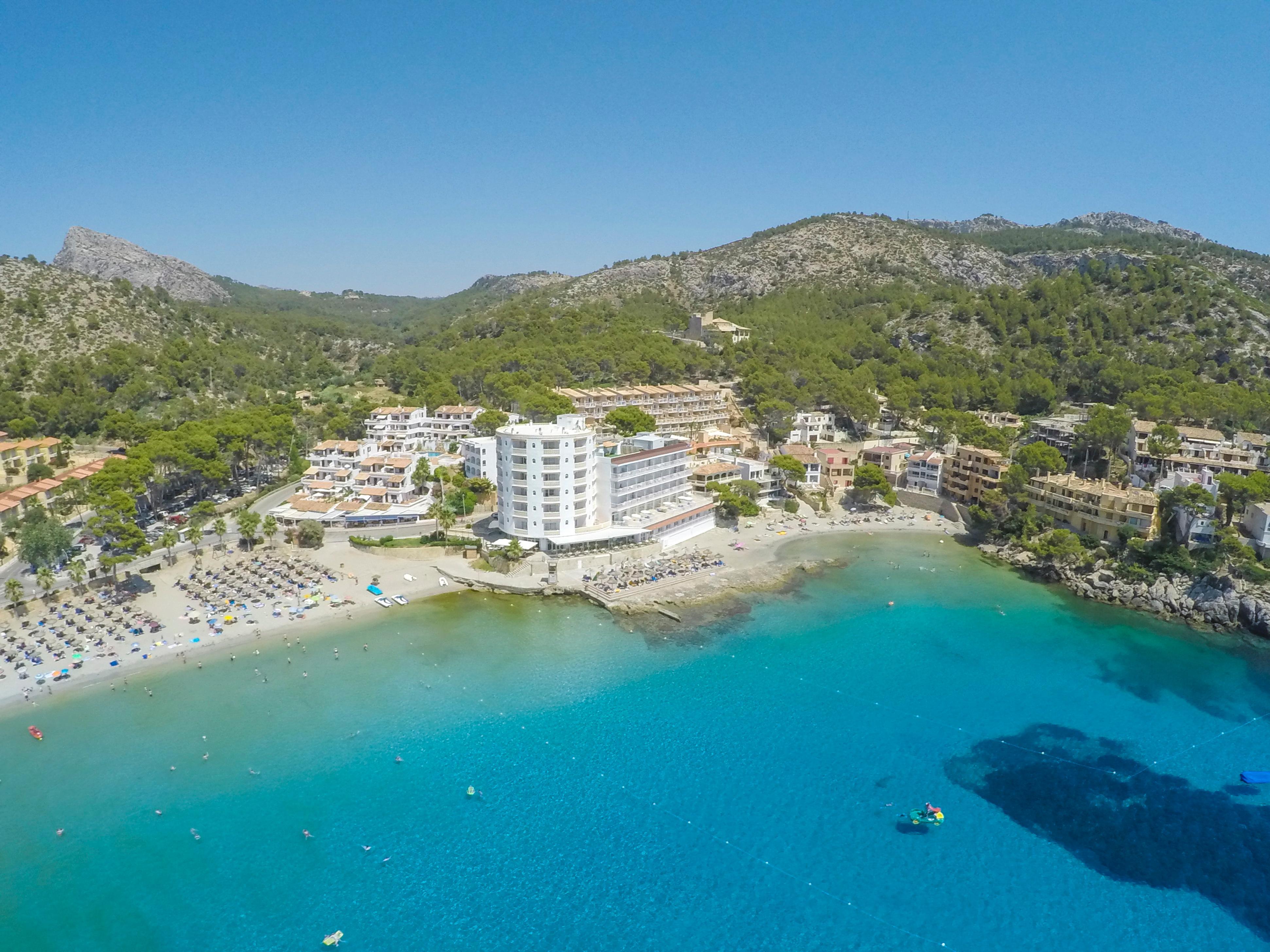 Universal Aquamarin 4* Sant Elm