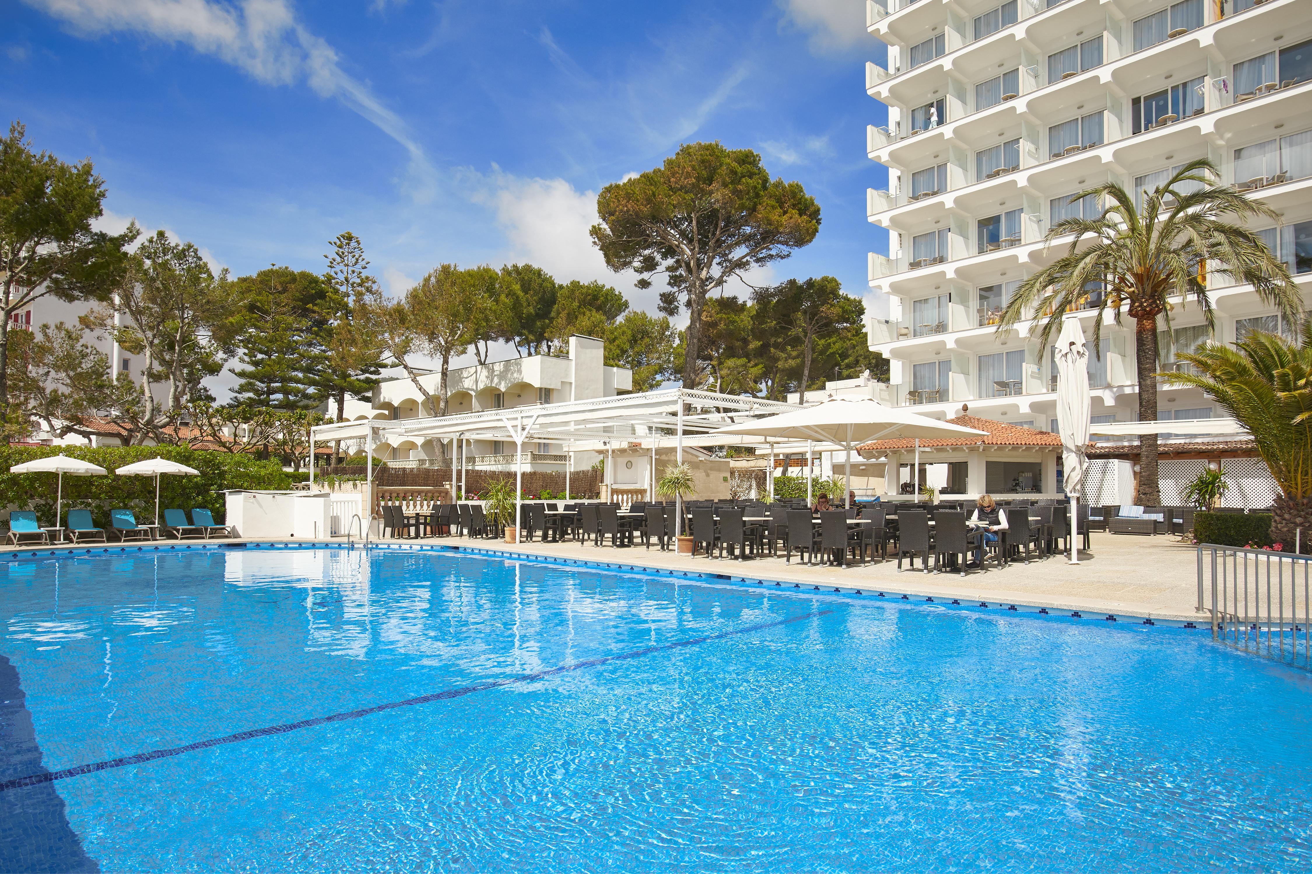 Universal Castell Royal