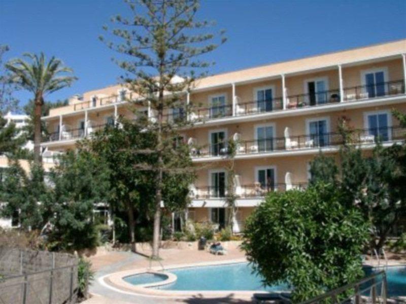 Morlans Garden Hotel