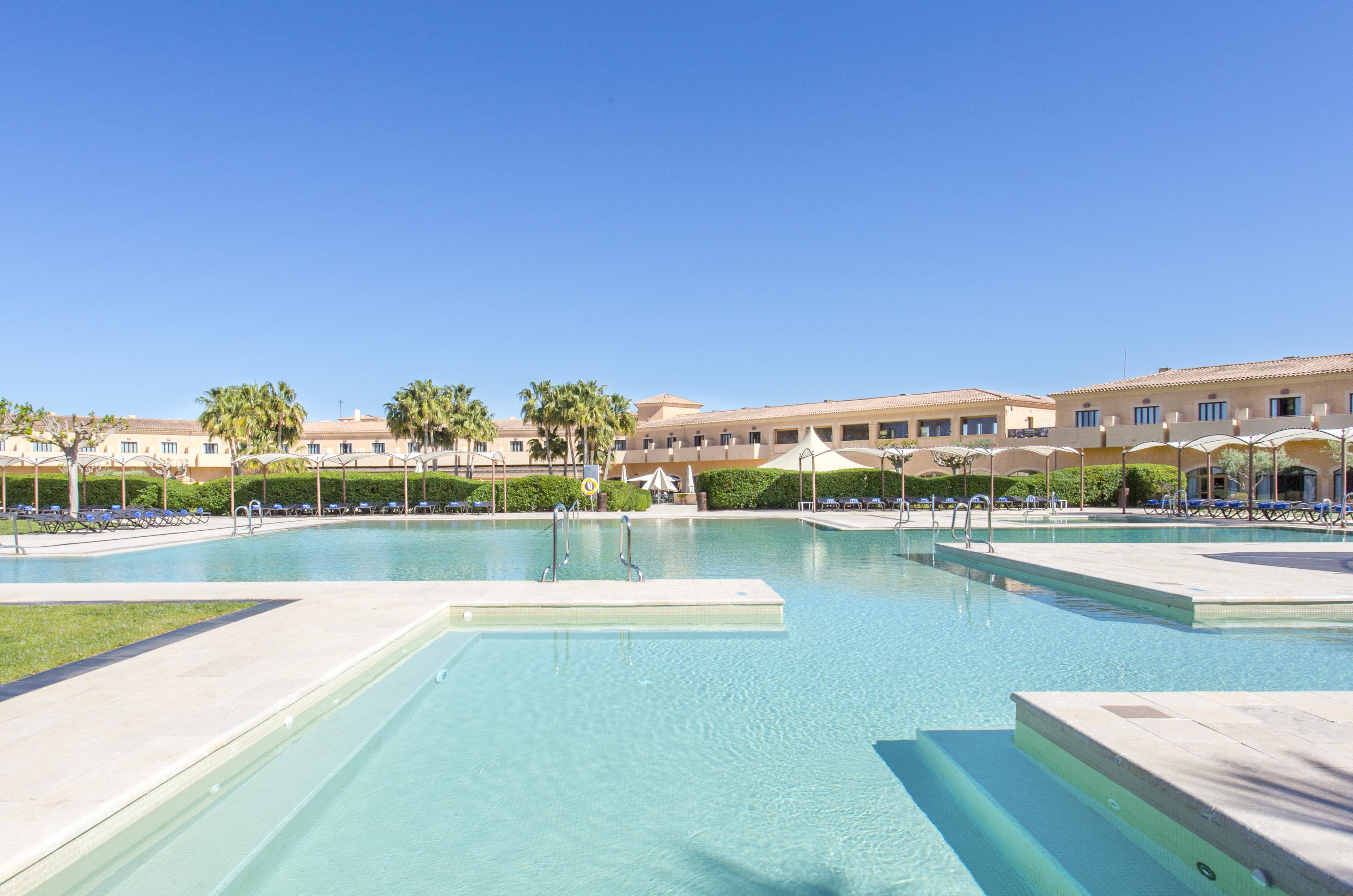 Hacienda Son Antem, Autograph  Collection 5*