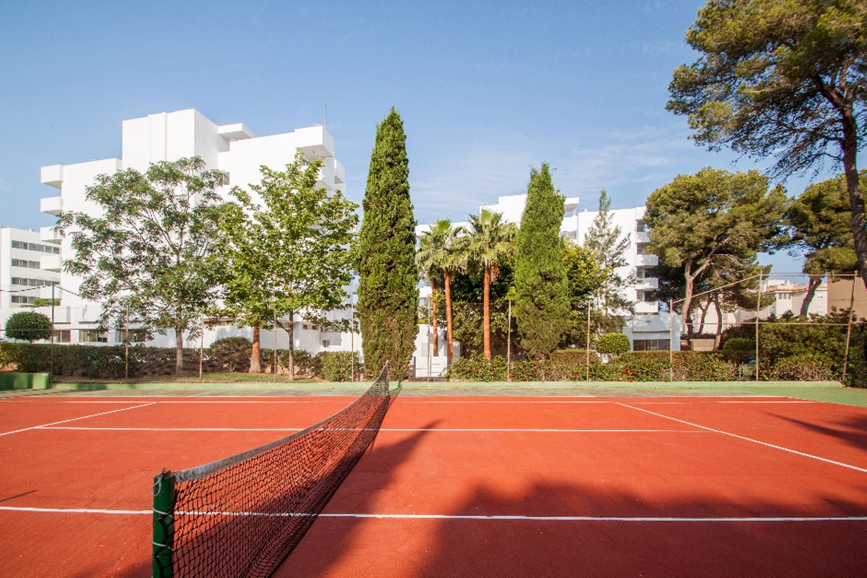 Hotel Globales Maioris 4*