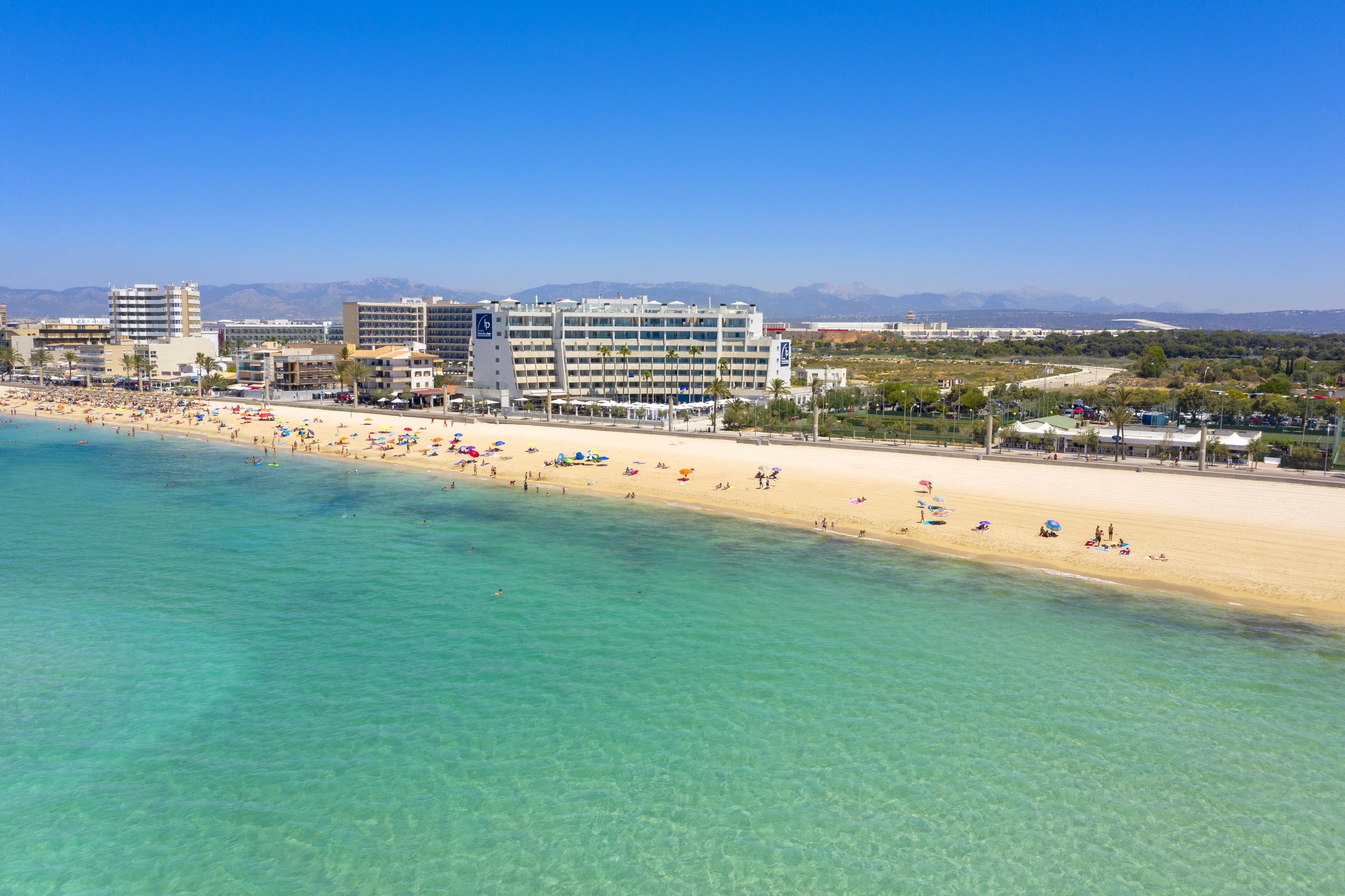 Fontanellas Playa Apartahotel 4*